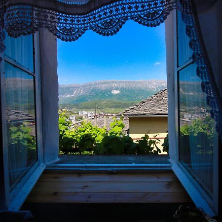 Guest House Denis จีโรคาสเตอร์ ภายนอก รูปภาพ