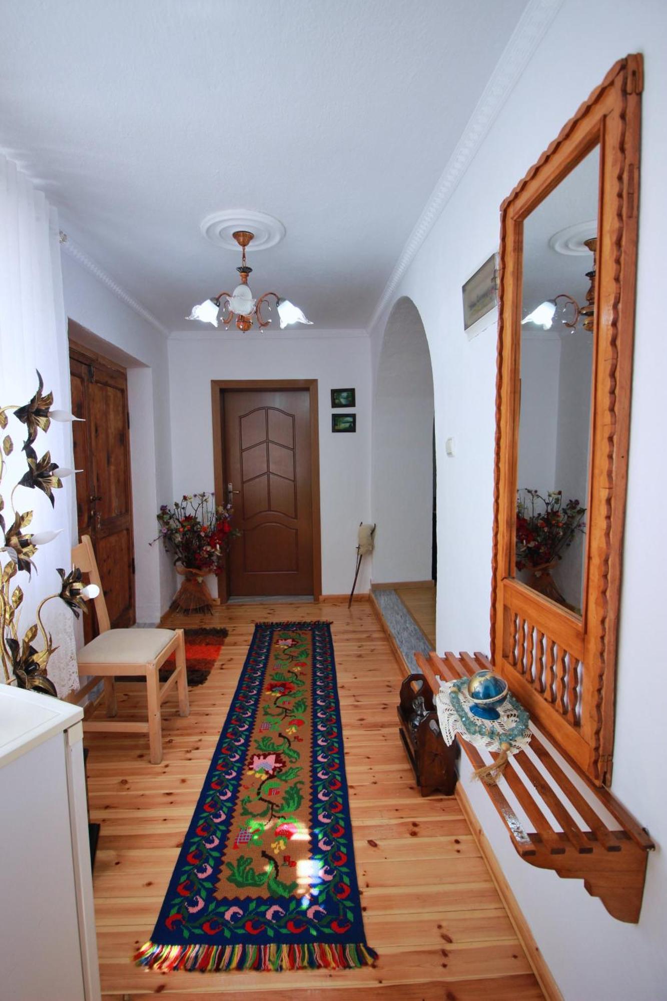 Guest House Denis จีโรคาสเตอร์ ภายนอก รูปภาพ